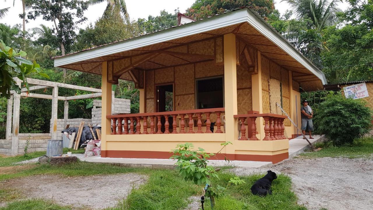 Paco'S Garden Home Stay Mambajao Exteriör bild