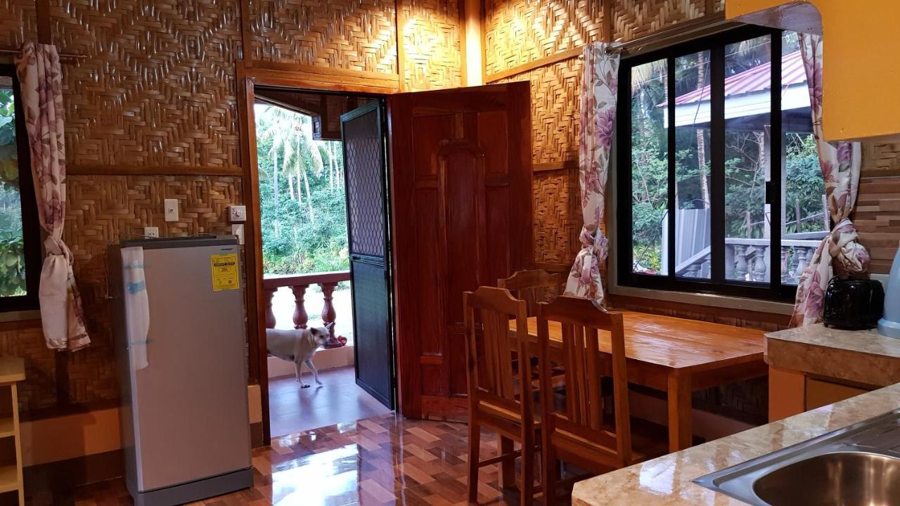 Paco'S Garden Home Stay Mambajao Exteriör bild