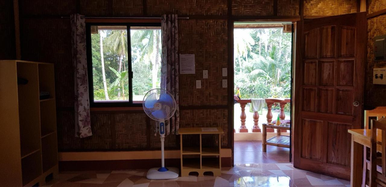 Paco'S Garden Home Stay Mambajao Exteriör bild