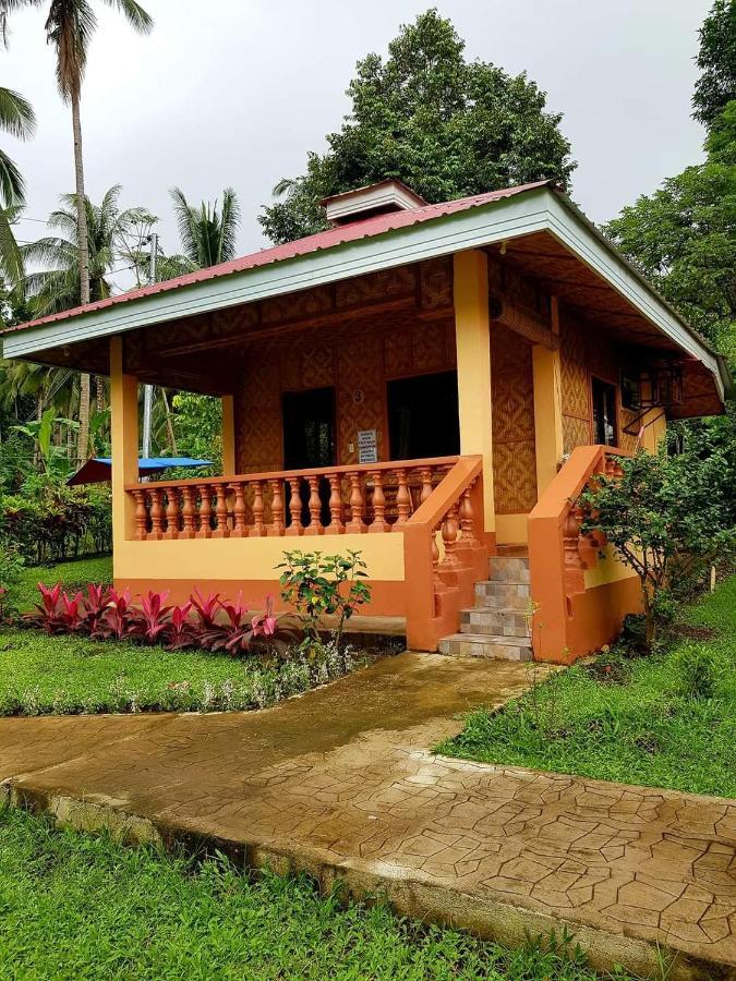 Paco'S Garden Home Stay Mambajao Exteriör bild